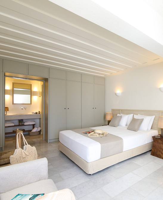 Deluxe Double Rooms in Naxos with Sea View